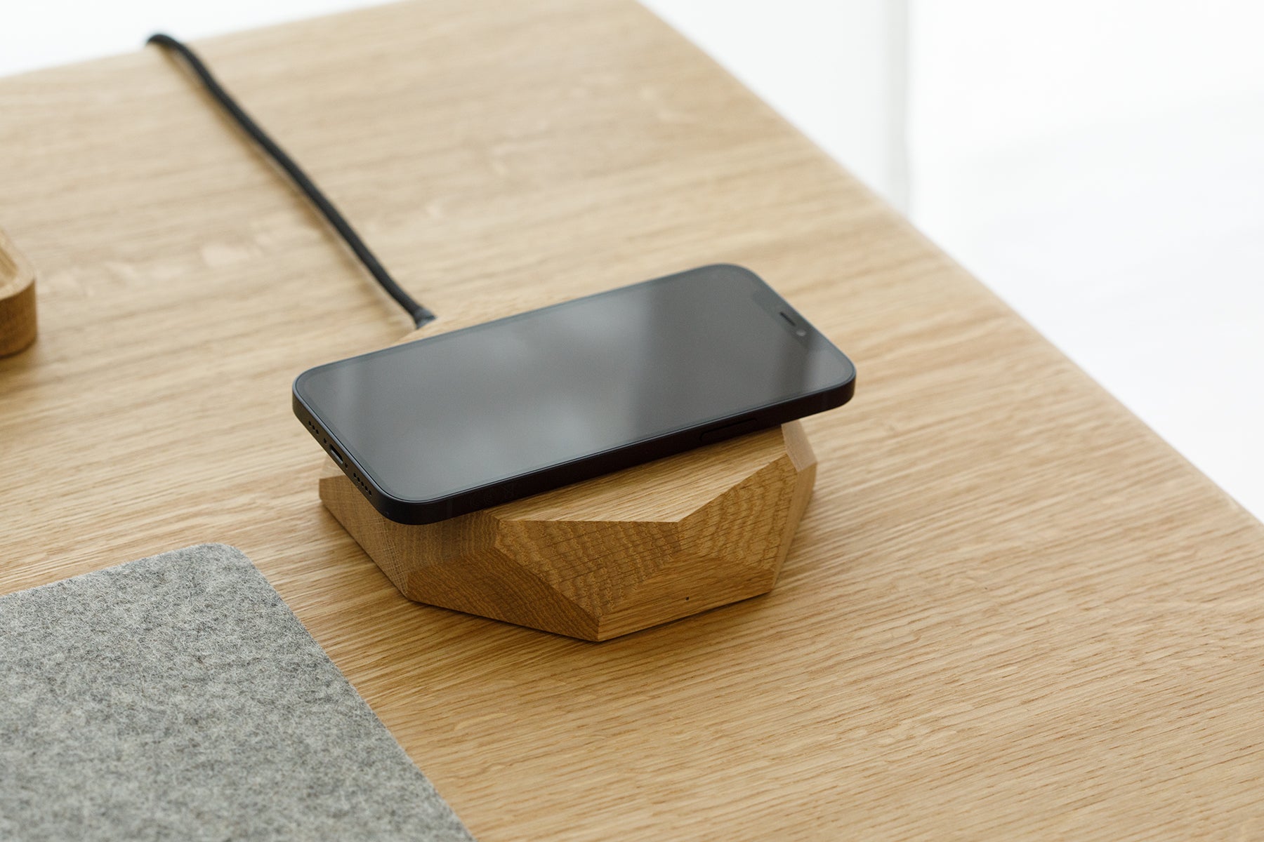 oak Geometric Charging Pad | oak