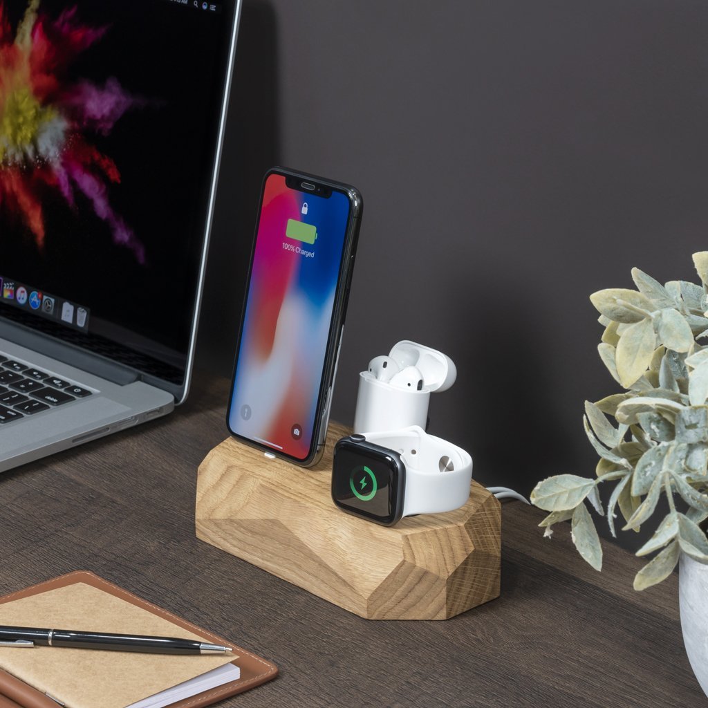 Oakywood Triple Dock - iPhone, Apple Watch, AirPods charger - Greenline Showroom